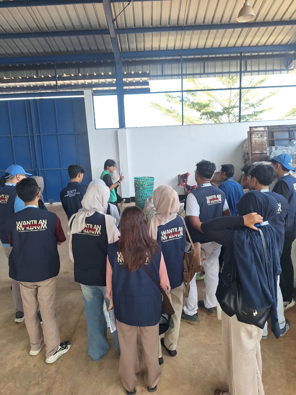 Pemanfaatan Barang Bekas